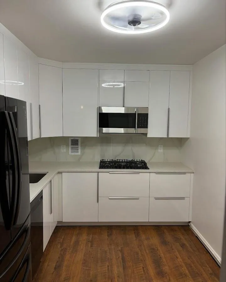 Renovated kitchen with quartz countertops in Summit View